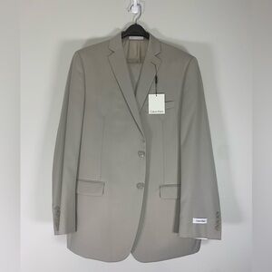 Calvin Klein Slim Fit Suit Beige NWT Size 42R
